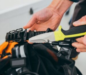 Gear Aid TANU™ NavGreen Dive and Rescue Knife + B.C.D. Adaptor